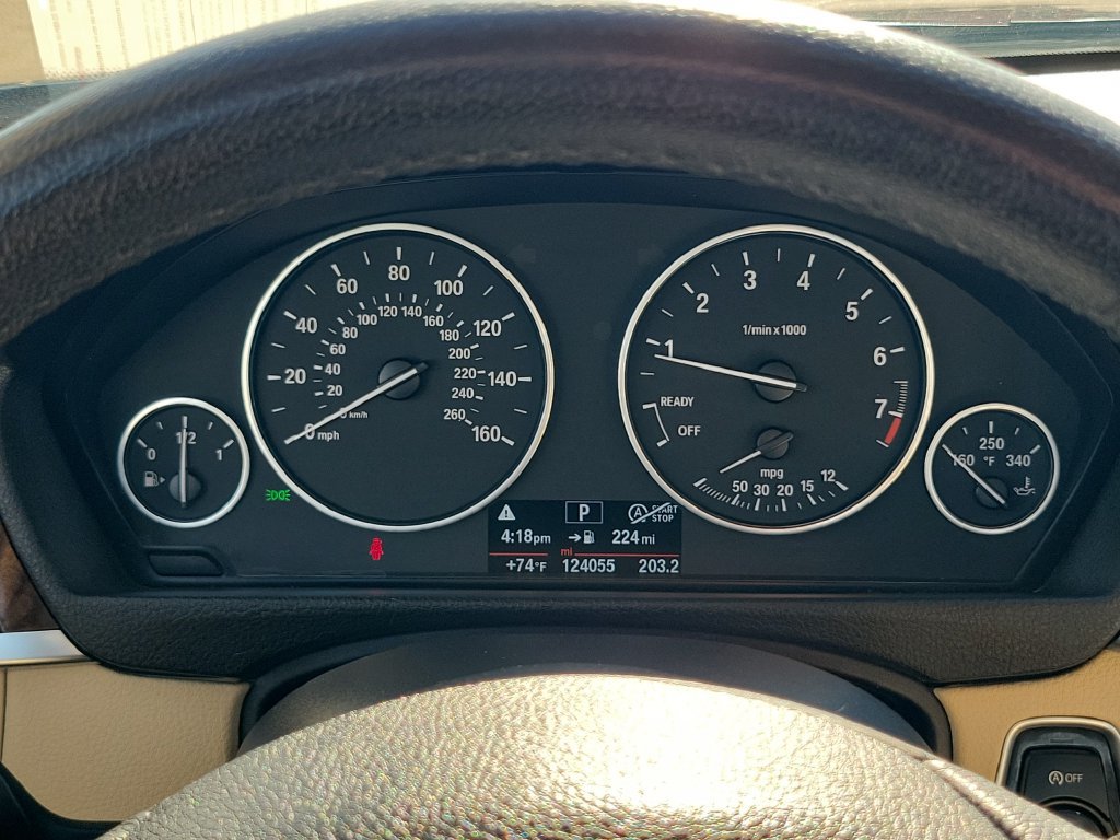 Used 2015 BMW 320i xDrive Sedan AWD/4WD image 19