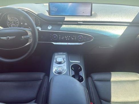 Used 2023 Genesis GV70 2.5T AWD/4WD image 7