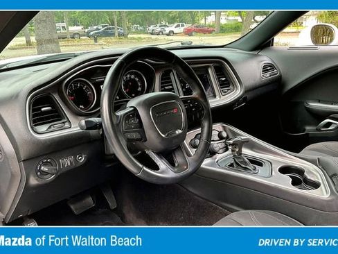 Used 2019 Dodge Challenger SXT RWD image 13