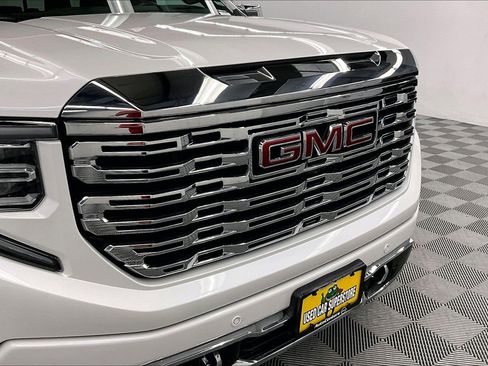 Used 2025 GMC Sierra 1500 Denali AWD/4WD image 35