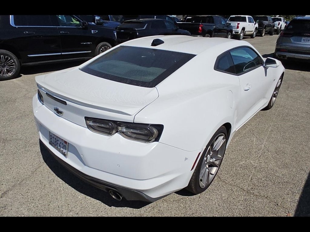 Used 2020 Chevrolet Camaro LT w/ RS Package RWD image 5