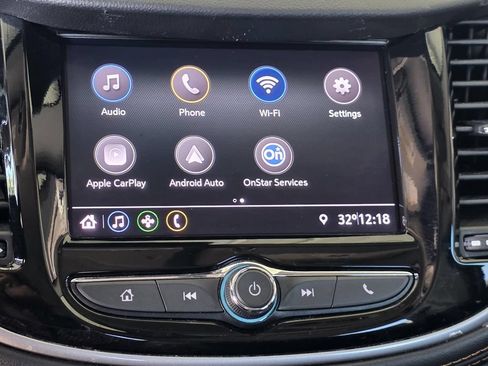 Used 2021 Chevrolet Trax LT w/ LT Convenience Package FWD image 14