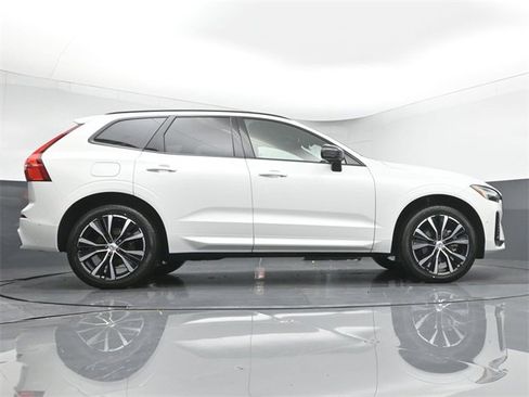 Used 2025 Volvo XC60 B5 Plus w/ Climate Package image 42