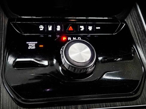 Used 2023 Jeep Wagoneer L Series II AWD/4WD image 20