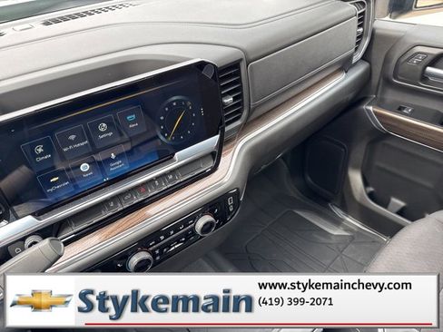 Used 2025 Chevrolet Silverado 2500 LT w/ Convenience Package image 49