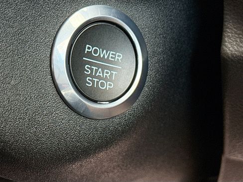 Used 2023 Ford E-Transit Low Roof image 21