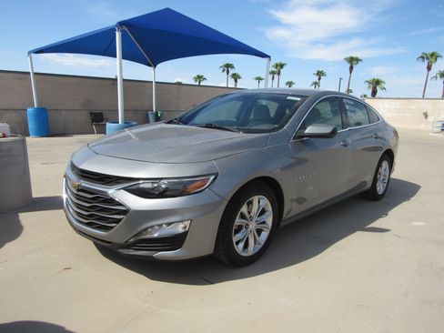 Used 2024 Chevrolet Malibu LT FWD image 1
