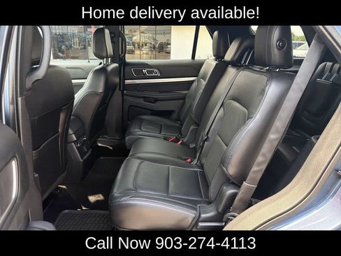 Used 2018 Ford Explorer XLT w/ Equipment Group 202A FWD image 13