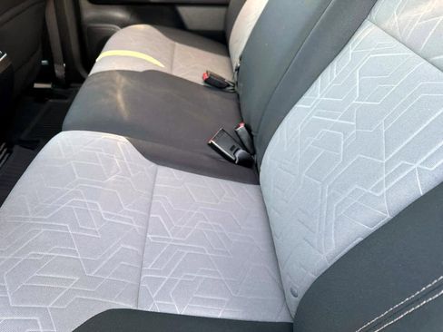 Used 2023 Toyota Tacoma TRD Off-Road image 10