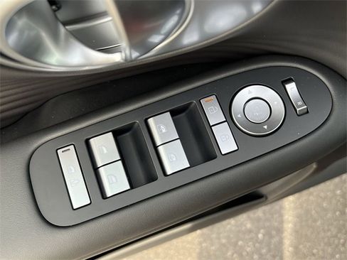 New 2026 Hyundai Ioniq 9 SEL image 26