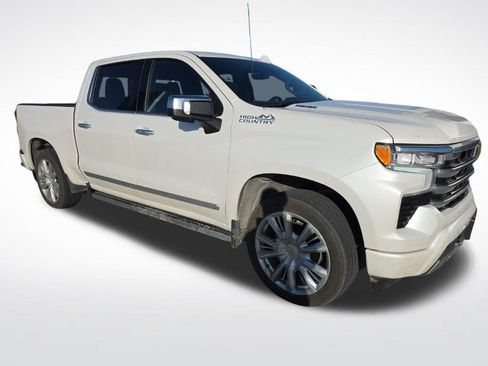 Used 2025 Chevrolet Silverado 1500 High Country AWD/4WD image 41