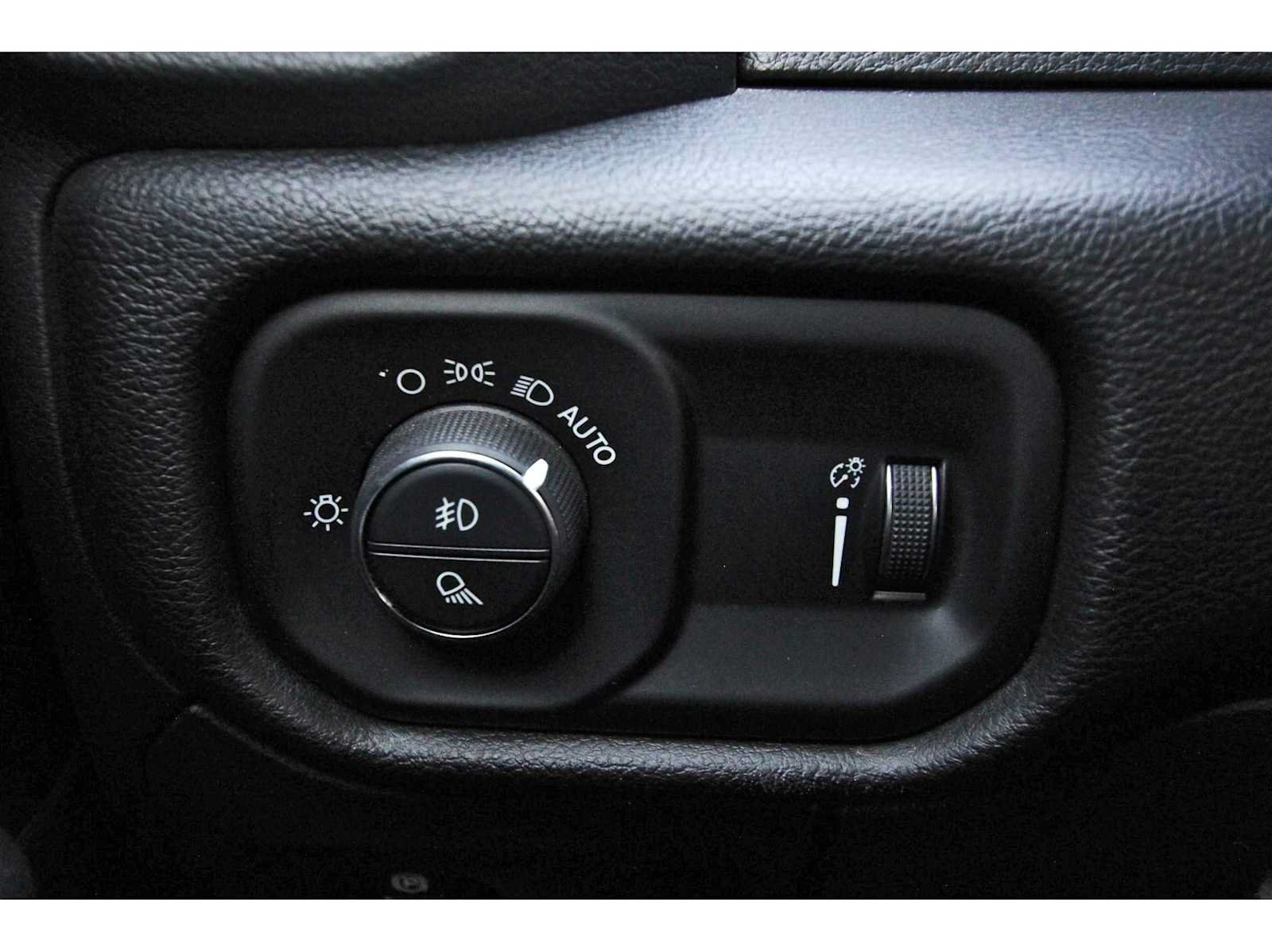 Used 2023 RAM 1500 Lone Star RWD image 17