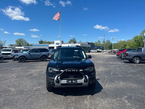 New 2025 Ford Bronco Sport Badlands w/ Sasquatch Badlands Package AWD/4WD image 2