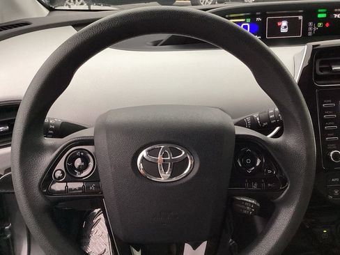 Used 2022 Toyota Prius LE FWD image 23