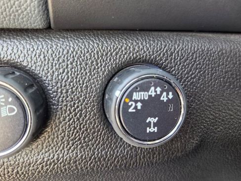 Used 2019 Chevrolet Colorado Z71 image 30