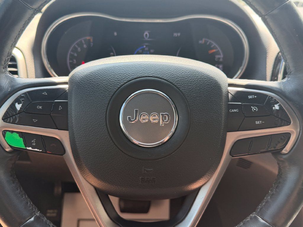 Used 2019 Jeep Grand Cherokee Altitude RWD image 20