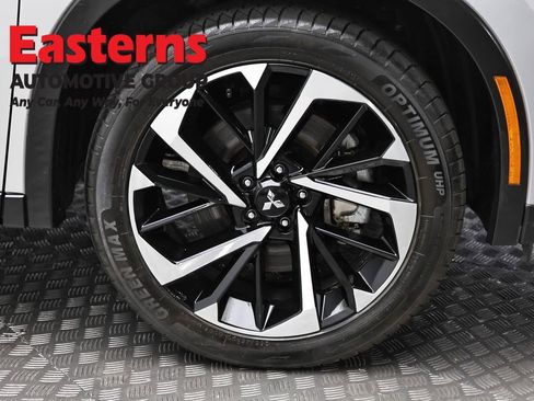 Used 2023 Mitsubishi Outlander SE AWD/4WD image 30