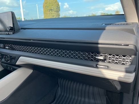 Used 2024 Honda Accord EX image 26