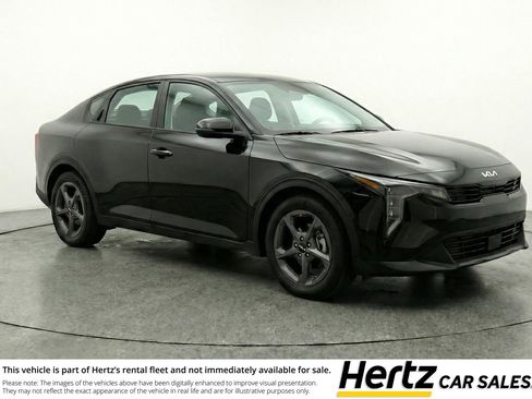Used 2025 Kia K4 FWD image 1