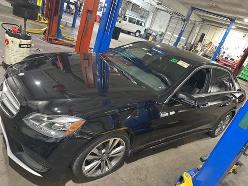 Used 2016 Mercedes-Benz E 350 Sedan w/ Premium Package image 3