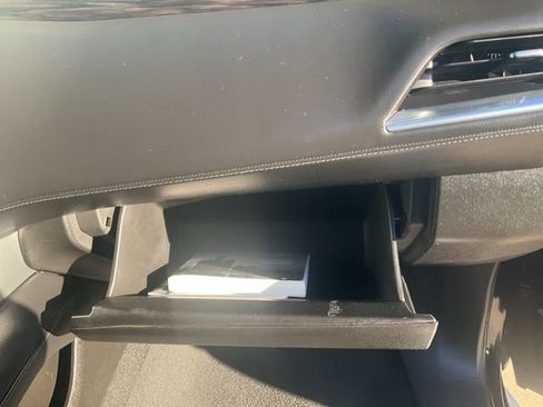 Used 2022 Chevrolet Suburban LT image 33