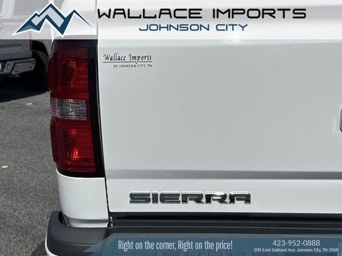Used 2015 GMC Sierra 2500 SLT w/ Duramax Plus Package AWD/4WD image 12