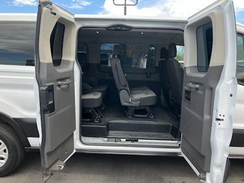 Used 2021 Ford Transit 350 XLT image 5