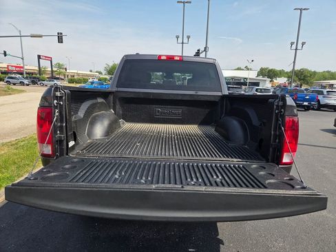 Used 2023 RAM 1500 Classic SLT AWD/4WD image 9