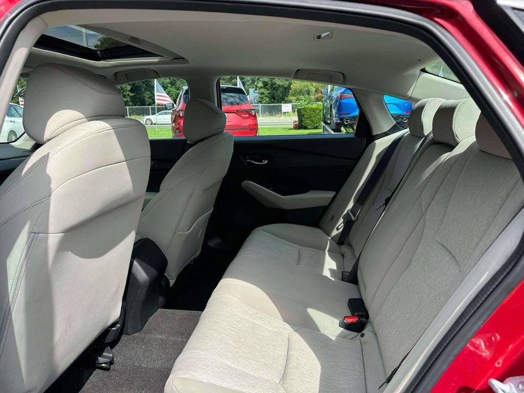 Used 2023 Honda Accord EX image 10