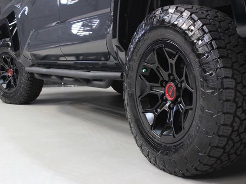 Used 2025 Toyota Tacoma TRD Pro image 31