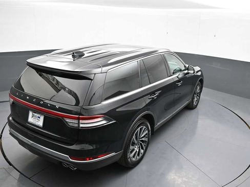 Used 2026 Lincoln Aviator AWD image 42