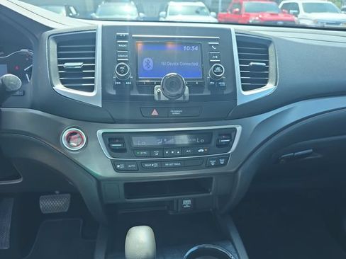 Used 2017 Honda Ridgeline Sport image 24