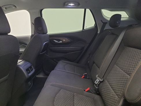 Used 2019 GMC Terrain SLE w/ Driver Convenience Package FWD image 18