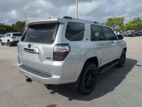 Used 2022 Toyota 4Runner SR5 Premium w/ Moonroof Package RWD image 6