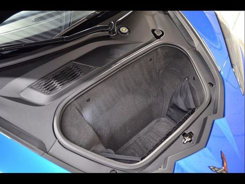 Used 2024 Chevrolet Corvette Stingray Premium Conv w/ Z51 Performance Package RWD image 24