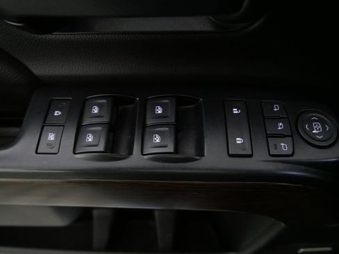 Used 2019 GMC Sierra 2500 Denali w/ Duramax Plus Package image 17