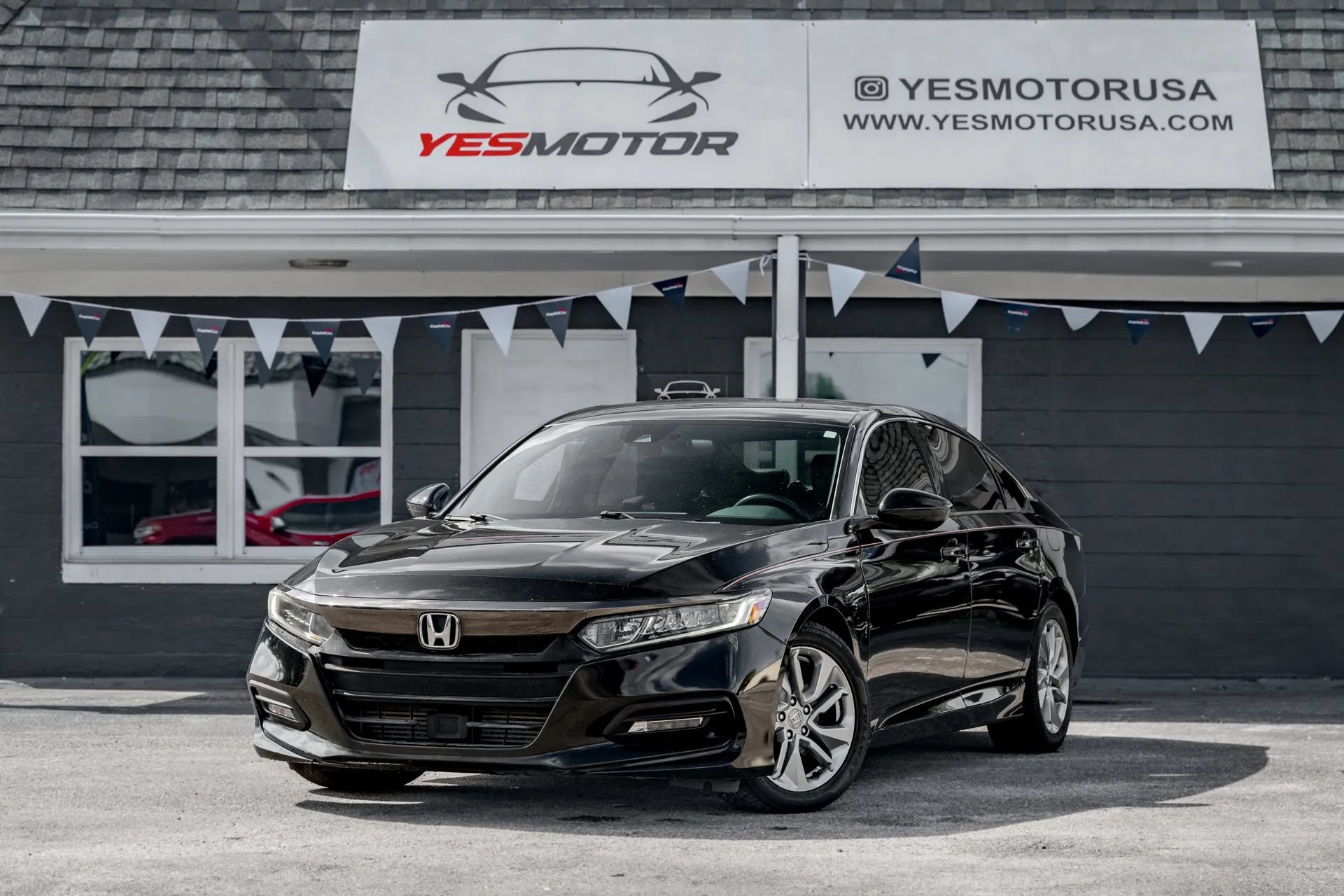 Used 2018 Honda Accord Sport image 1