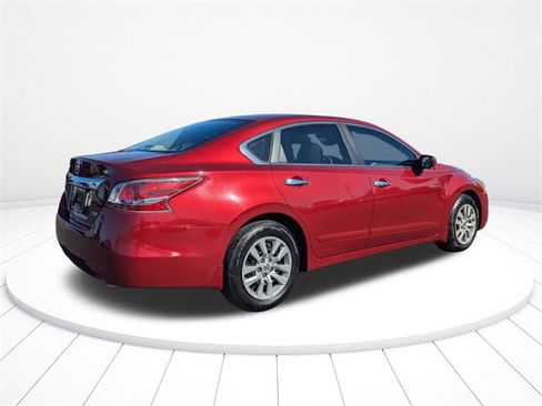 Used 2014 Nissan Altima 2.5 S image 3