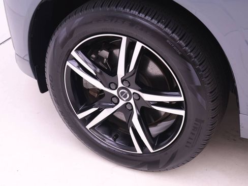 Used 2022 Volvo XC60 T8 R-Design AWD/4WD image 23