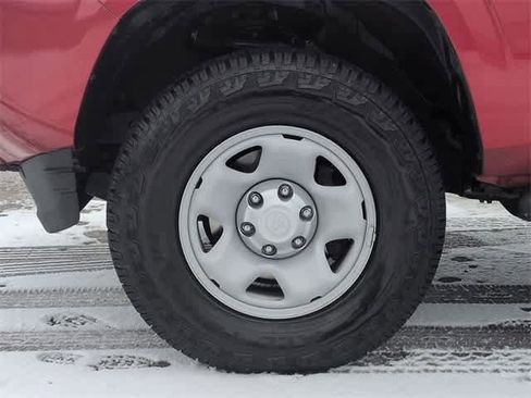 Used 2021 Toyota Tacoma SR image 14