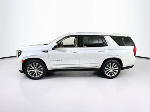Used 2022 GMC Yukon Denali w/ Advanced Technology Package AWD/4WD image 8