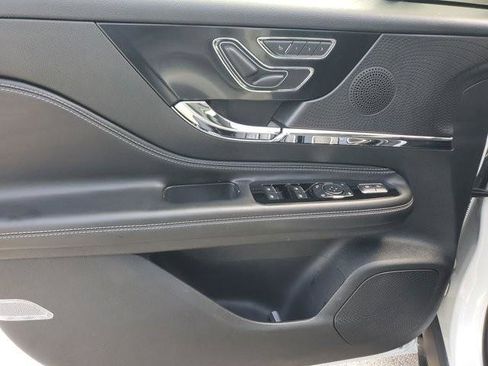 Used 2023 Lincoln Corsair FWD image 22