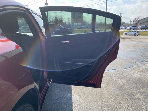 Used 2018 Dodge Charger GT image 30
