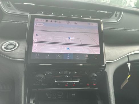 New 2024 Jeep Grand Cherokee Limited 4xe w/ Luxury Tech Group II image 19