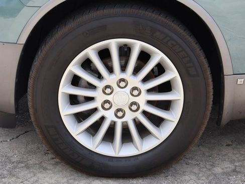 Used 2009 Buick Enclave CXL w/ Entertainment Package #2 image 33