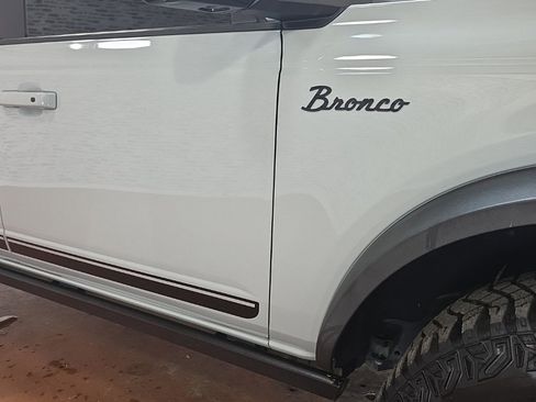 Used 2021 Ford Bronco First Edition image 13