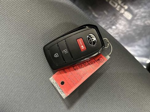 Certified 2025 Toyota Corolla Cross AWD Hybrid image 31