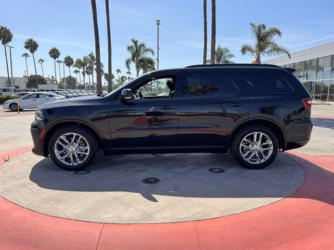 Used 2024 Dodge Durango GT RWD image 5