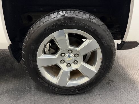 Used 2018 Chevrolet Silverado 1500 LT w/ All Star Edition image 11