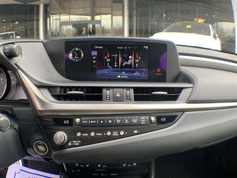 Certified 2021 Lexus ES 350 F Sport w/ Accessory Package 2 image 18